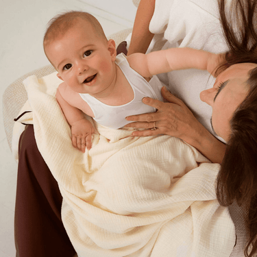 Retro Ribbed Trim Blanket - Milk & Chocolate - Golden Child