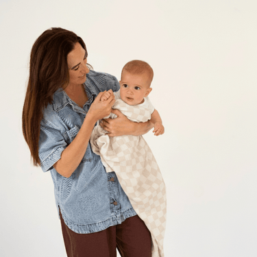 Wavy Baby Checked Organic Muslin Wrap - Stone - Golden Child